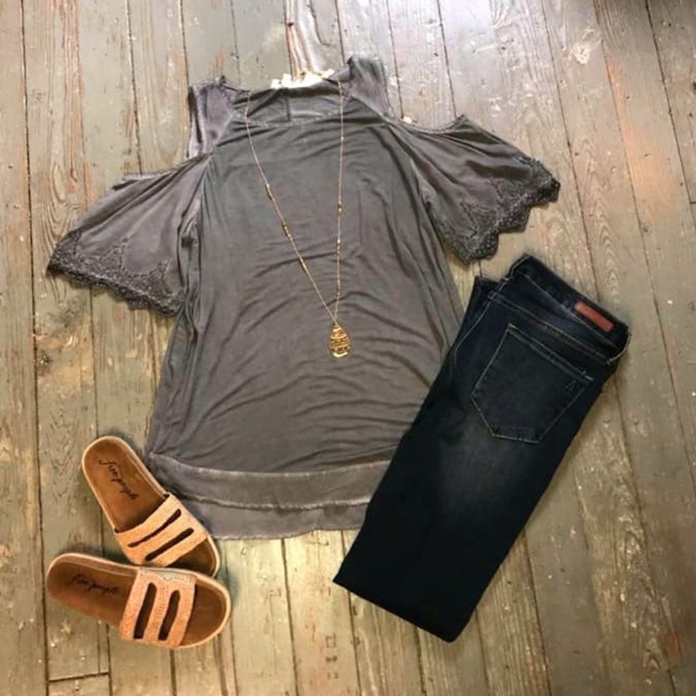 Umgee Cold Shoulder Top